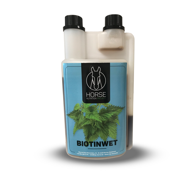 Biotinwet est un complément alimentaire pour chevaux de la marque HNP-Horse Nutrition Project