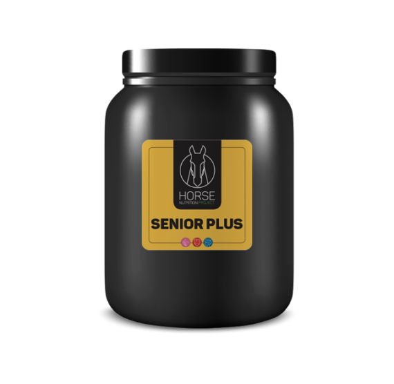 Senior plus est un complément alimentaire pour vieux chevaux de la marque HNP-Horse Nutrition Project